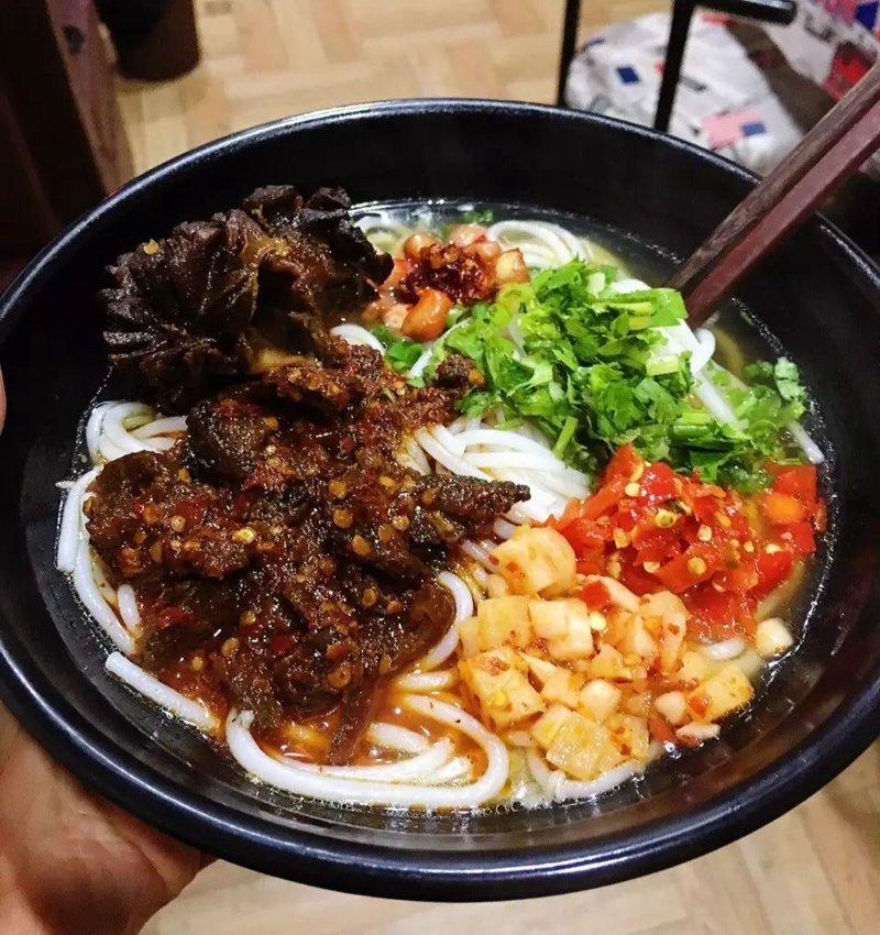 感受辣疆湖小吃的魅力与技巧